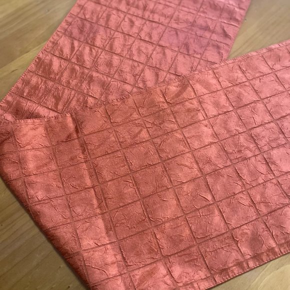 14 x 90. Rust reversible table runner. - Picture 1 of 4